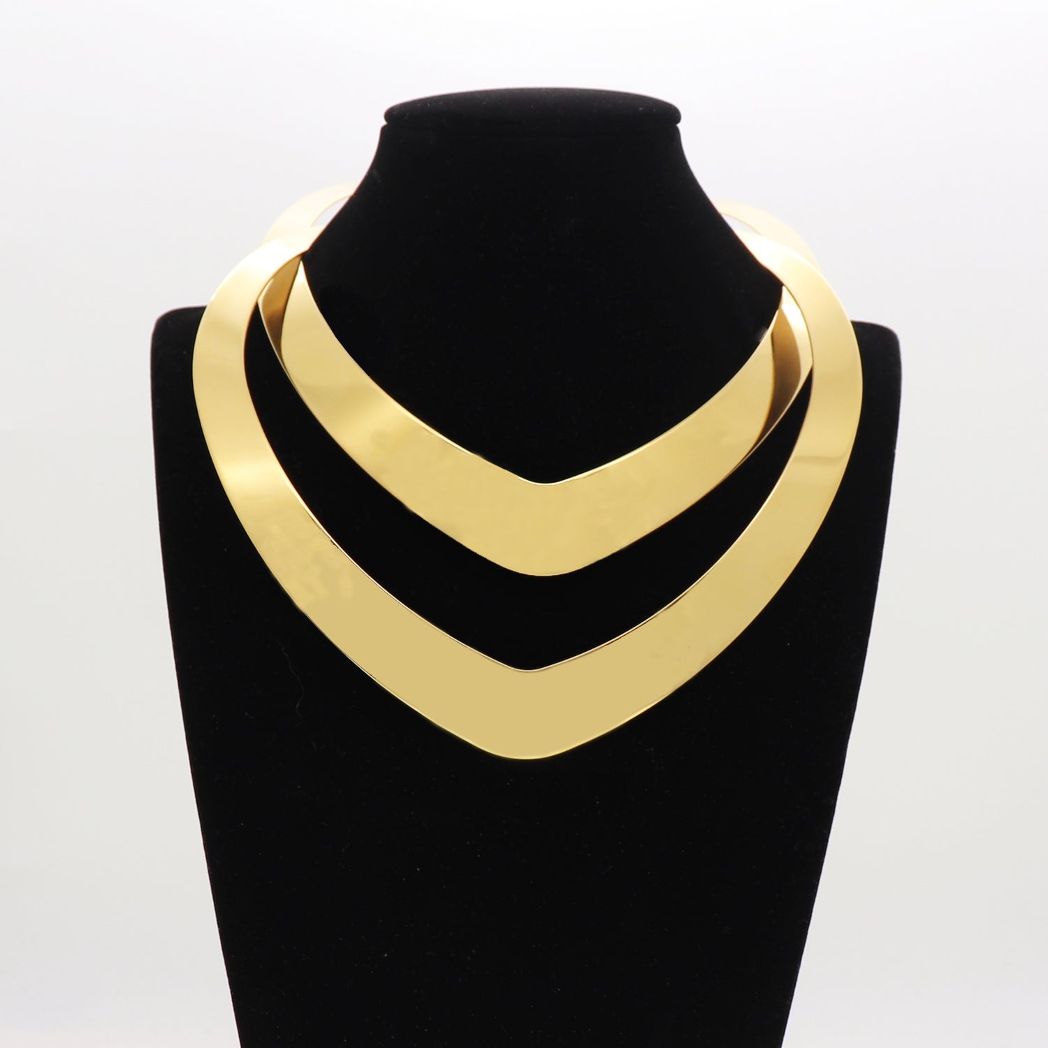 Exaggerated Punk Collar Personality V-shaped